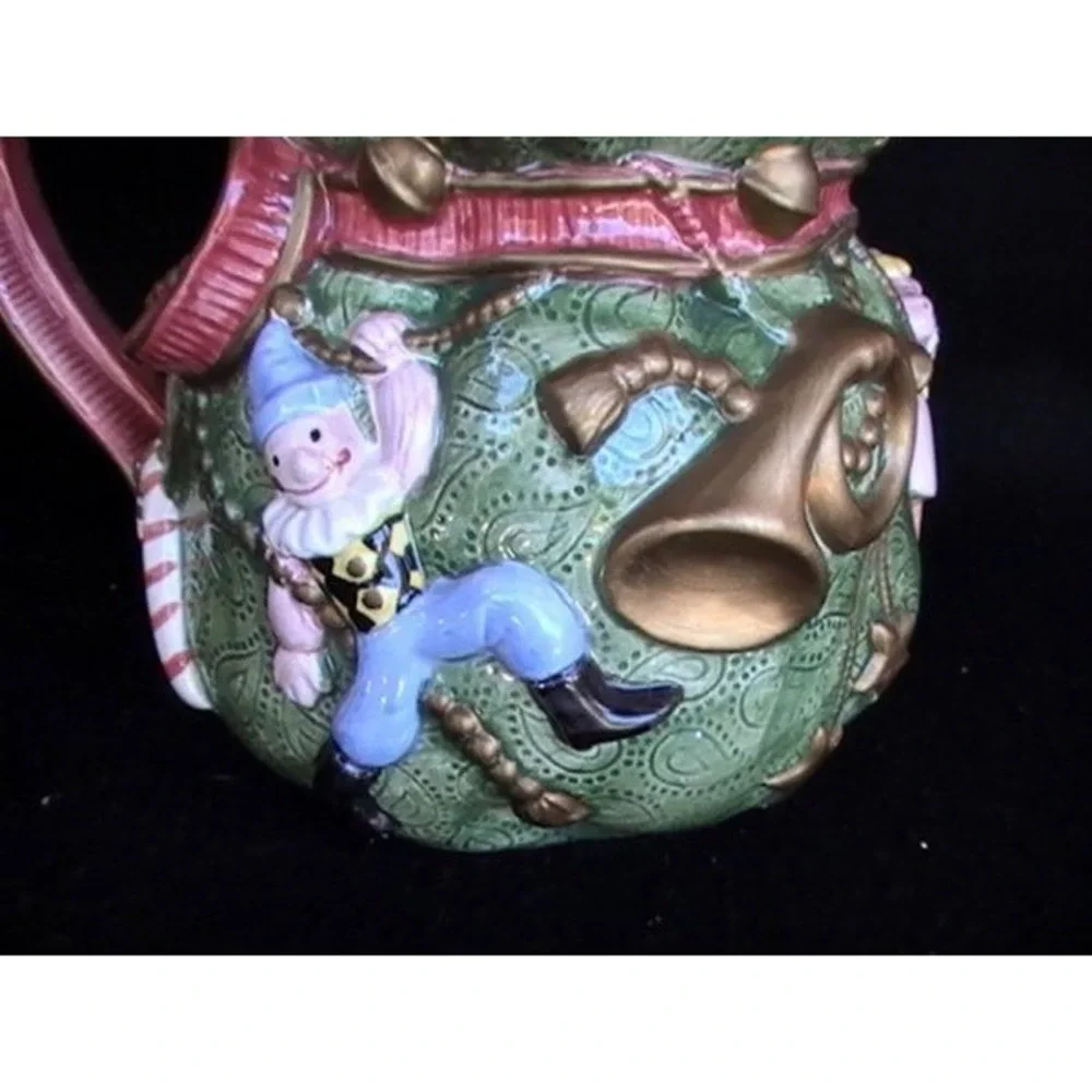 Fitz and Floyd 1995 Santas Toy Bag Christmas Pitcher Nutcracker Teddy Bear 24oz